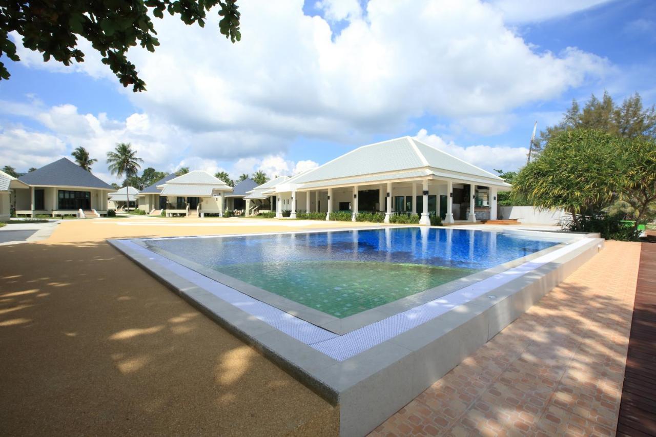 Wis Beach Khanom Exterior foto